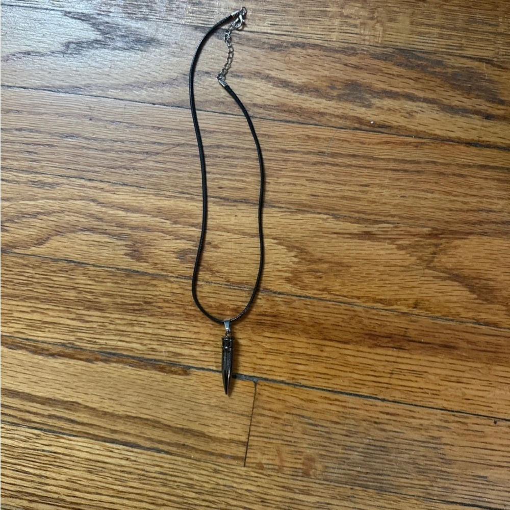 Elegant Black Pendant Necklace